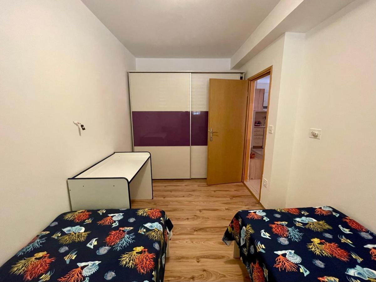 Lovro #1 & #2 Apartments Cres Dış mekan fotoğraf