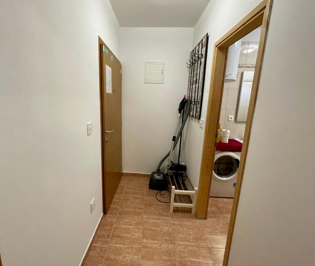 Lovro #1 & #2 Apartments Cres Dış mekan fotoğraf