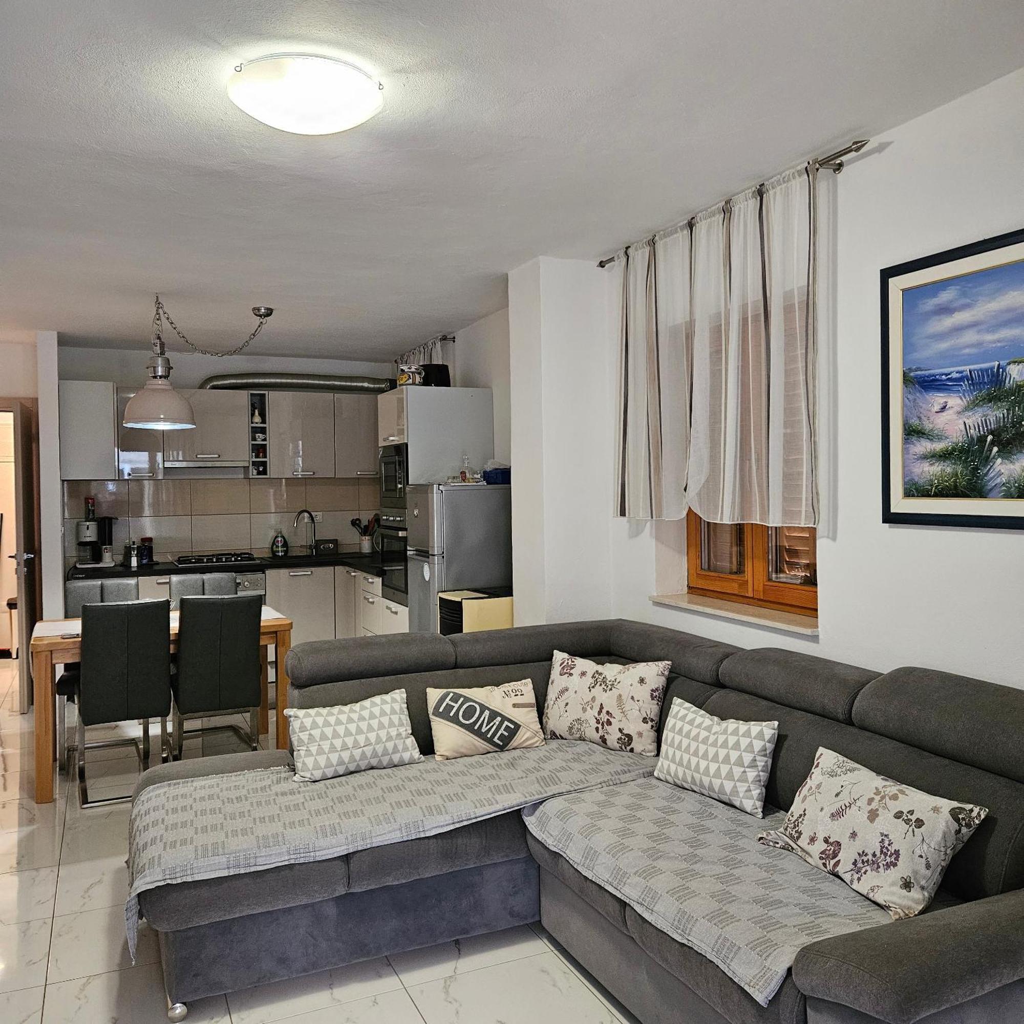 Lovro #1 & #2 Apartments Cres Dış mekan fotoğraf